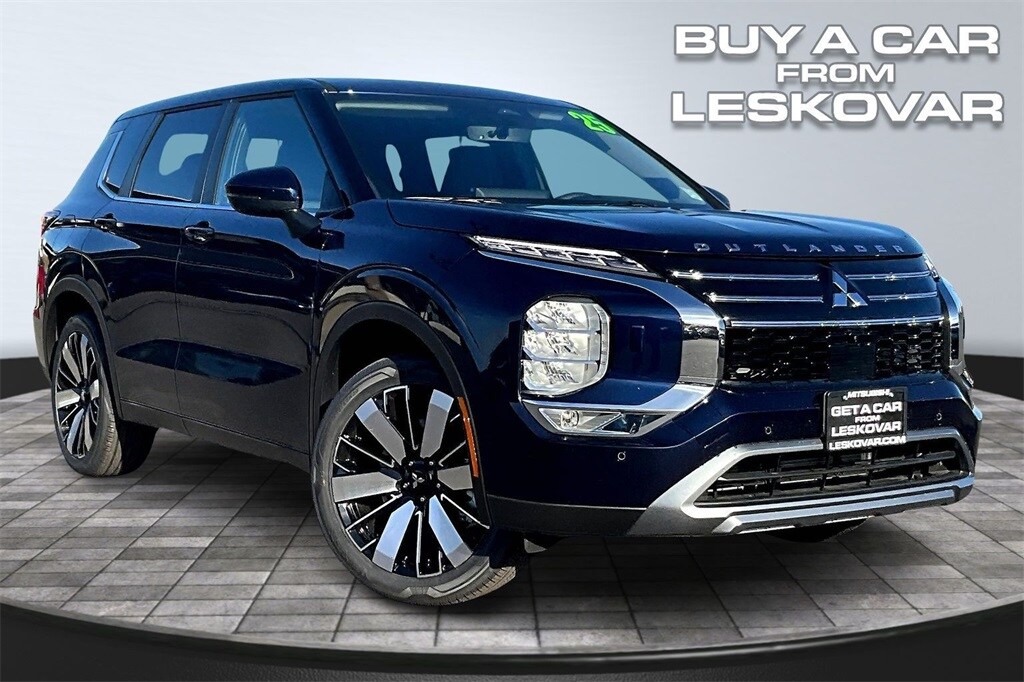 New 2025 Mitsubishi Outlander SE SUV