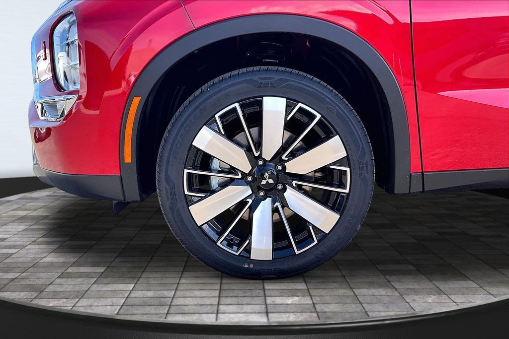 2026 Mitsubishi Outlander SE - Photo 11