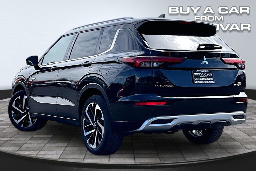 Used 2023 Mitsubishi Outlander Plug-In Hybrid SEL with VIN JA4T5VA98PZ042327 for sale in Kennewick, WA