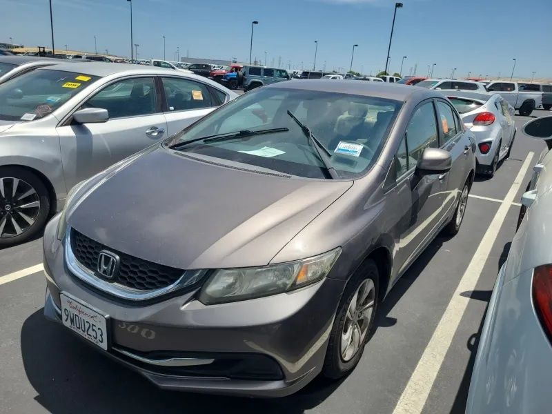 2013 Honda Civic LX Auto's photo
