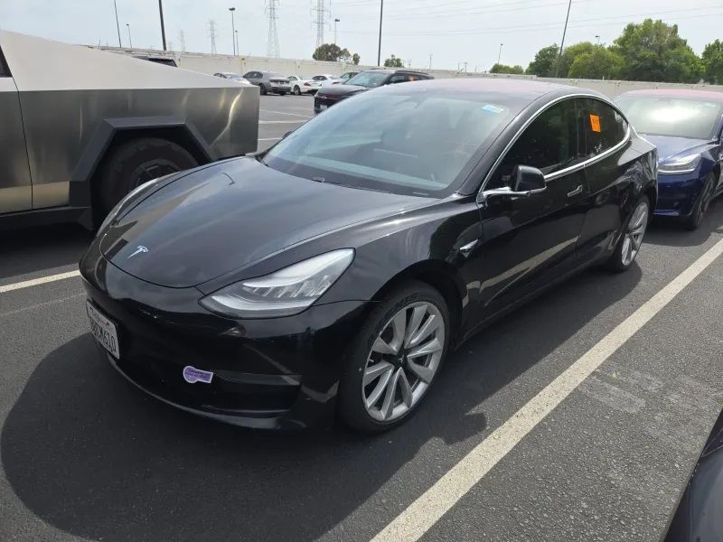2018 Tesla Model 3 Long Range Dual Motor All-Wheel Drive's photo