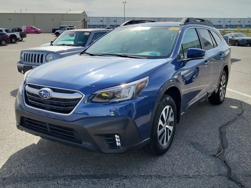 2020 Subaru Outback Premium's photo