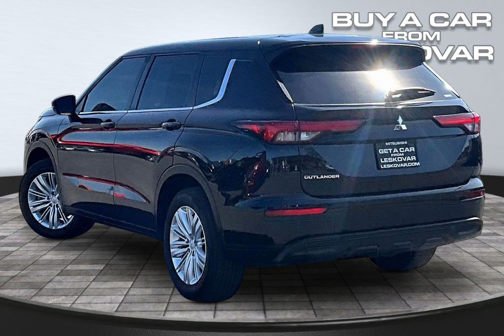 Used 2022 Mitsubishi Outlander ES with VIN JA4J4TA85NZ015945 for sale in Kennewick, WA