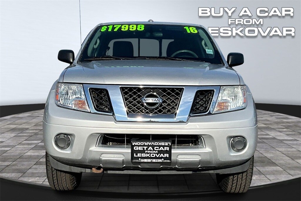 2016 Nissan Frontier SV photo 3