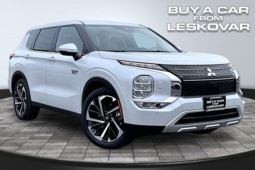 2024 Mitsubishi Outlander Plug-in Hybrid SE S-AWC's photo