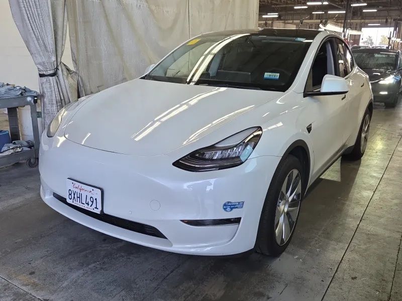 2021 Tesla Model Y Long Range Dual Motor All-Wheel Drive's photo