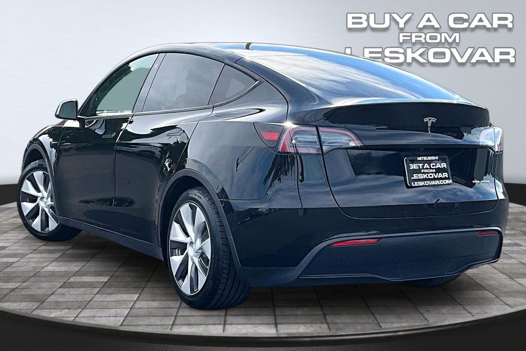 Used 2021 Tesla Model Y Long Range with VIN 5YJYGAEE3MF204596 for sale in Kennewick, WA