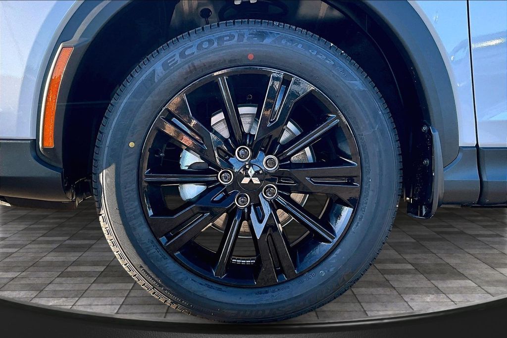 2026 Mitsubishi Eclipse Cross Black Edition - Photo 11