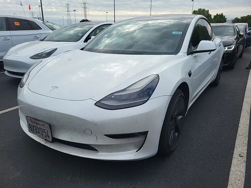 2021 Tesla Model 3 Long Range Dual Motor All-Wheel Drive's photo