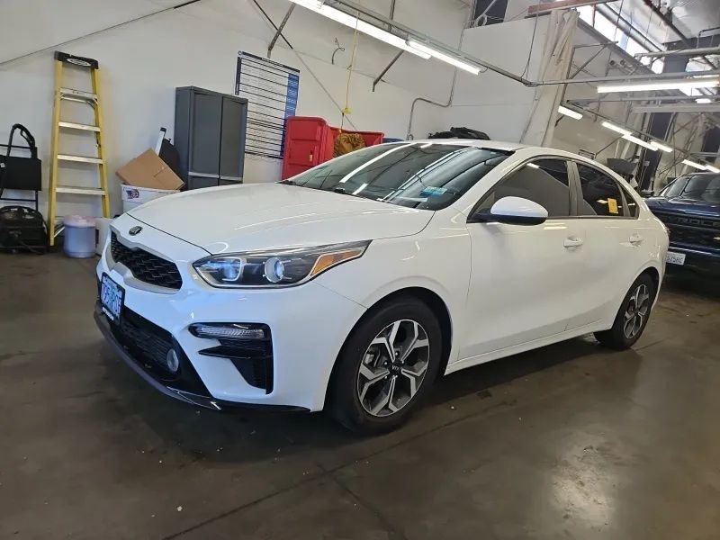 2021 Kia Forte LXS AT's photo