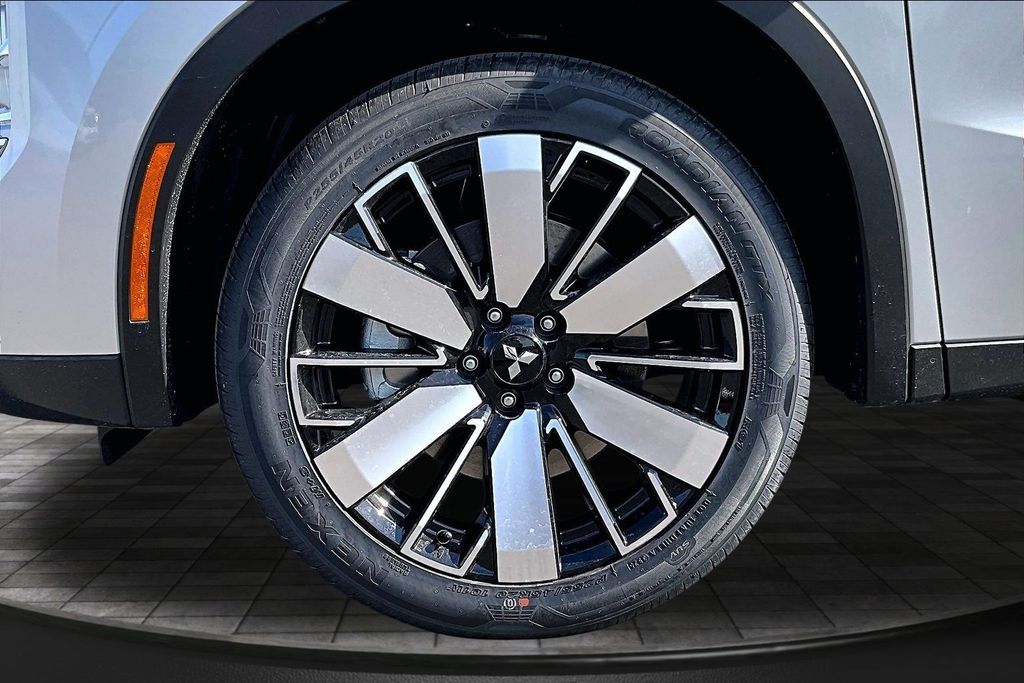2026 Mitsubishi Outlander SE - Photo 11