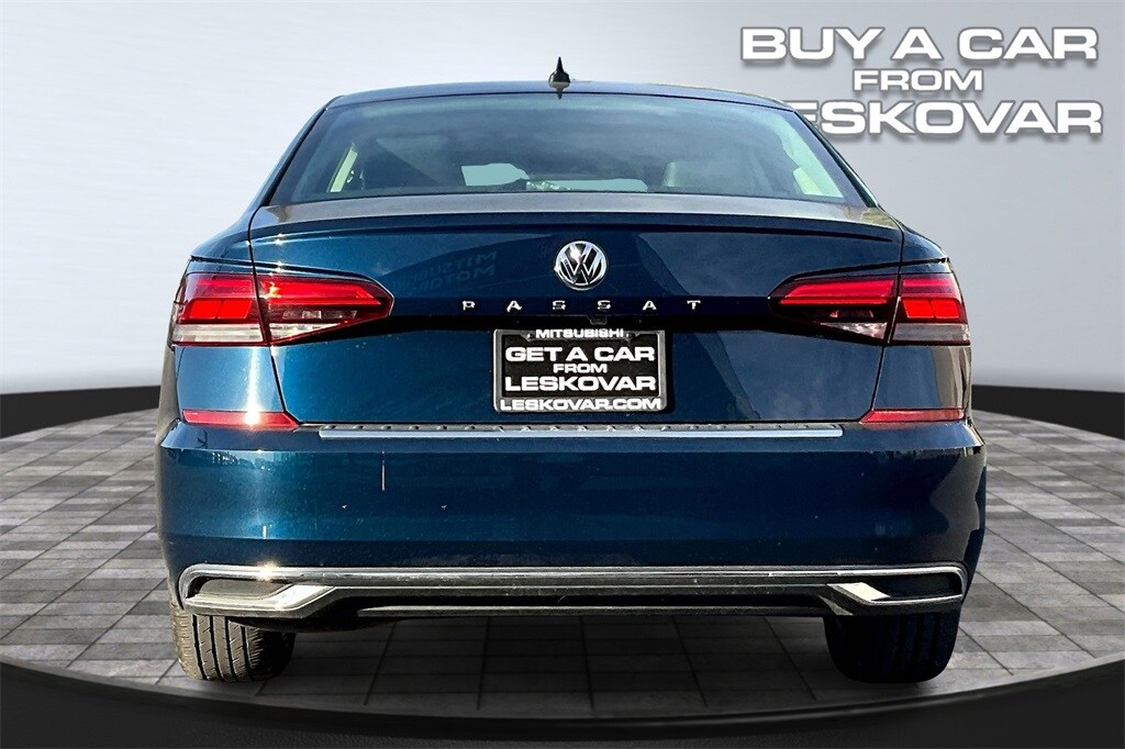 2022 Volkswagen Passat 2.0T SE photo 4