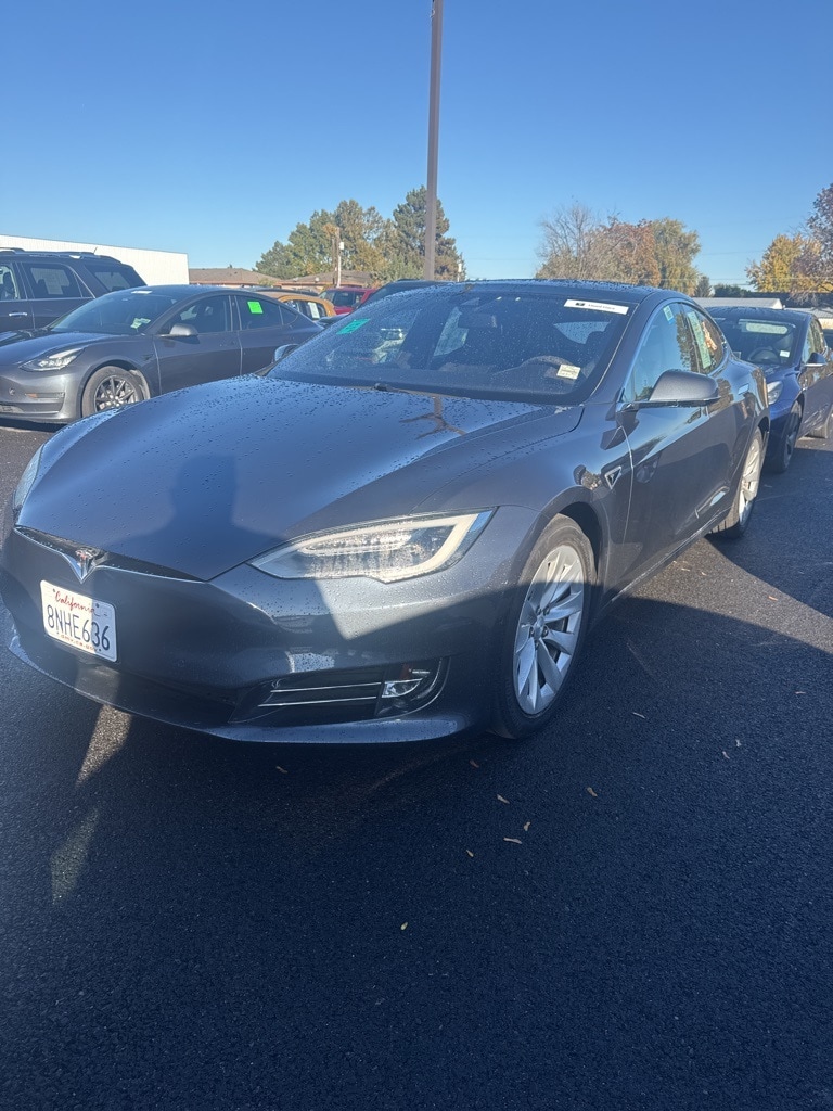 2016 Tesla Model S 90D