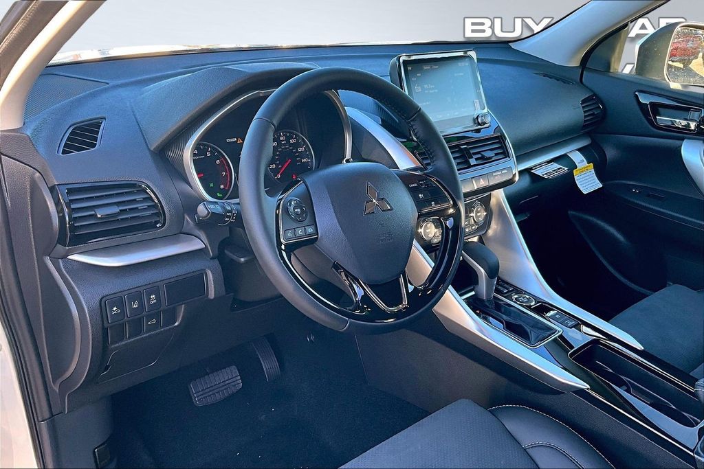 2026 Mitsubishi Eclipse Cross SE - Photo 6