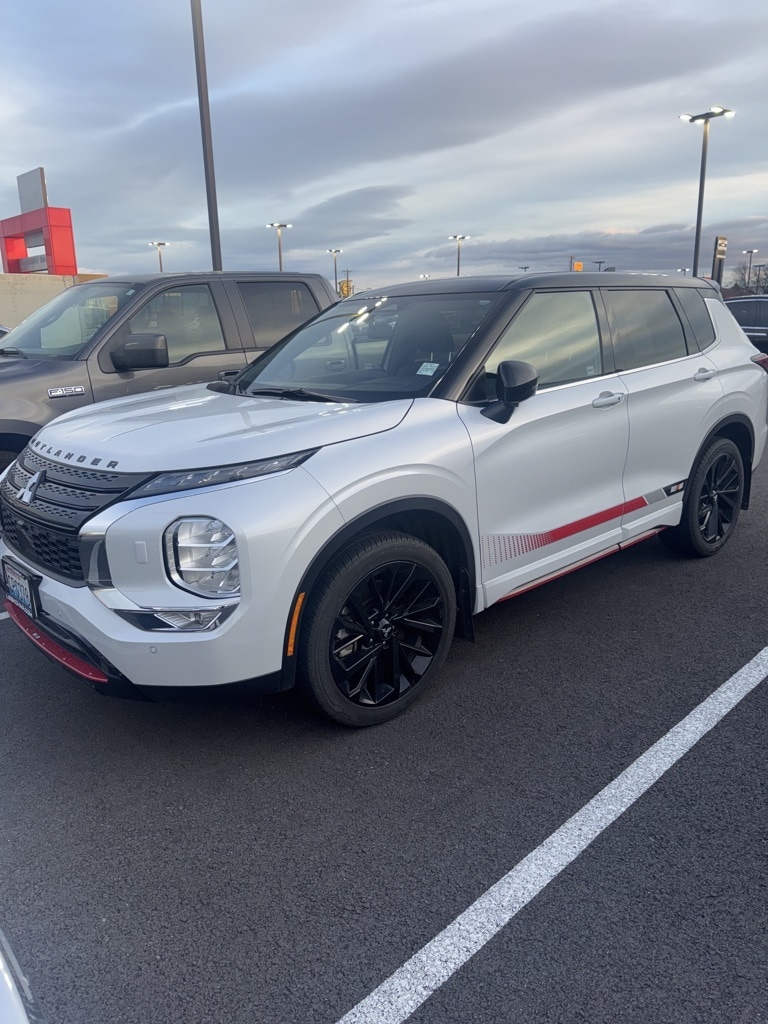 2024 Mitsubishi Outlander SE RALLIART's photo