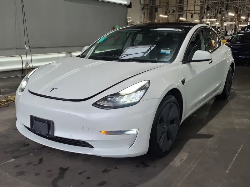 2022 Tesla Model 3 Long Range Dual Motor All-Wheel Drive's photo