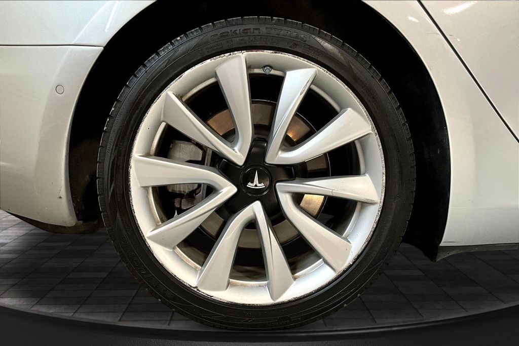 Used 2018 Tesla Model 3 Long Range Dual Motor with VIN 5YJ3E1EB3JF116908 for sale in Kennewick, WA