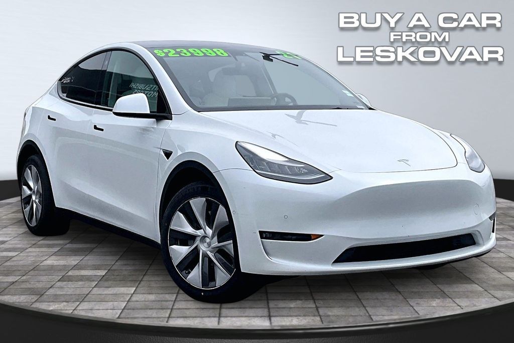 2021 Tesla Model Y Long Range Dual Motor All-Wheel Drive's photo