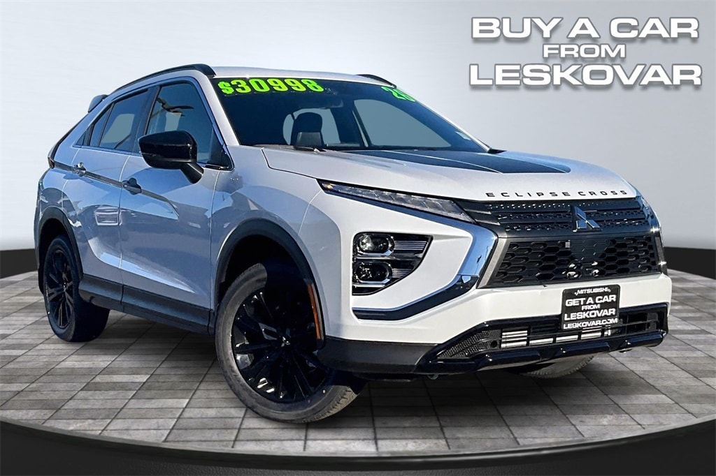 2026 Mitsubishi Eclipse Cross Black Edition's photo