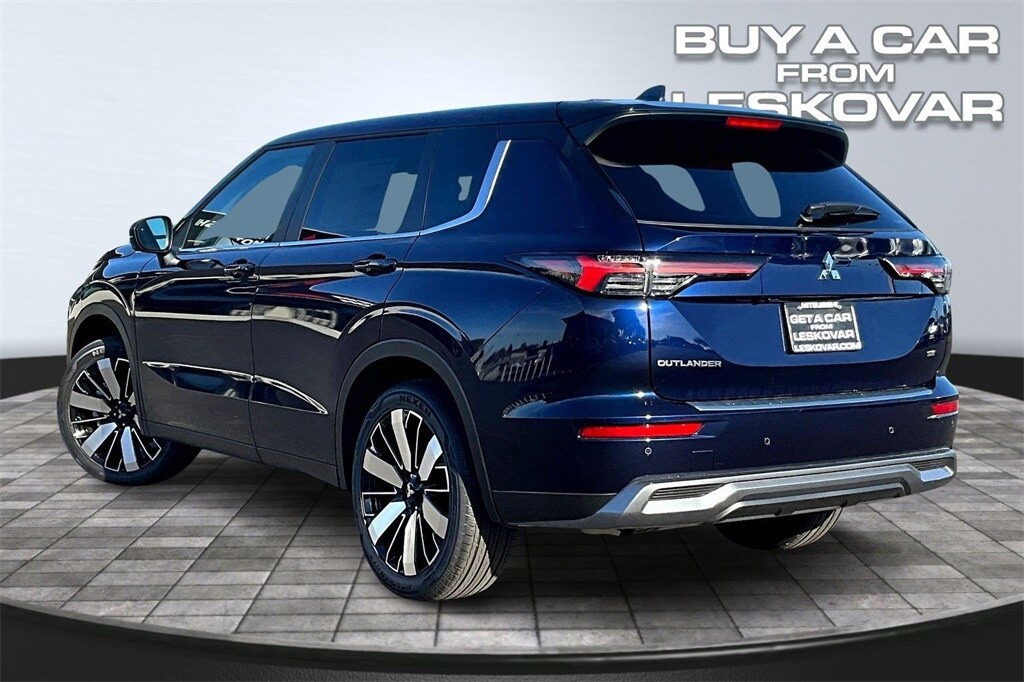 New 2025 Mitsubishi Outlander SE SUV