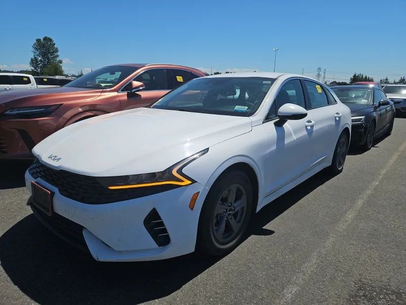 2023 Kia Optima LXS FWD's photo