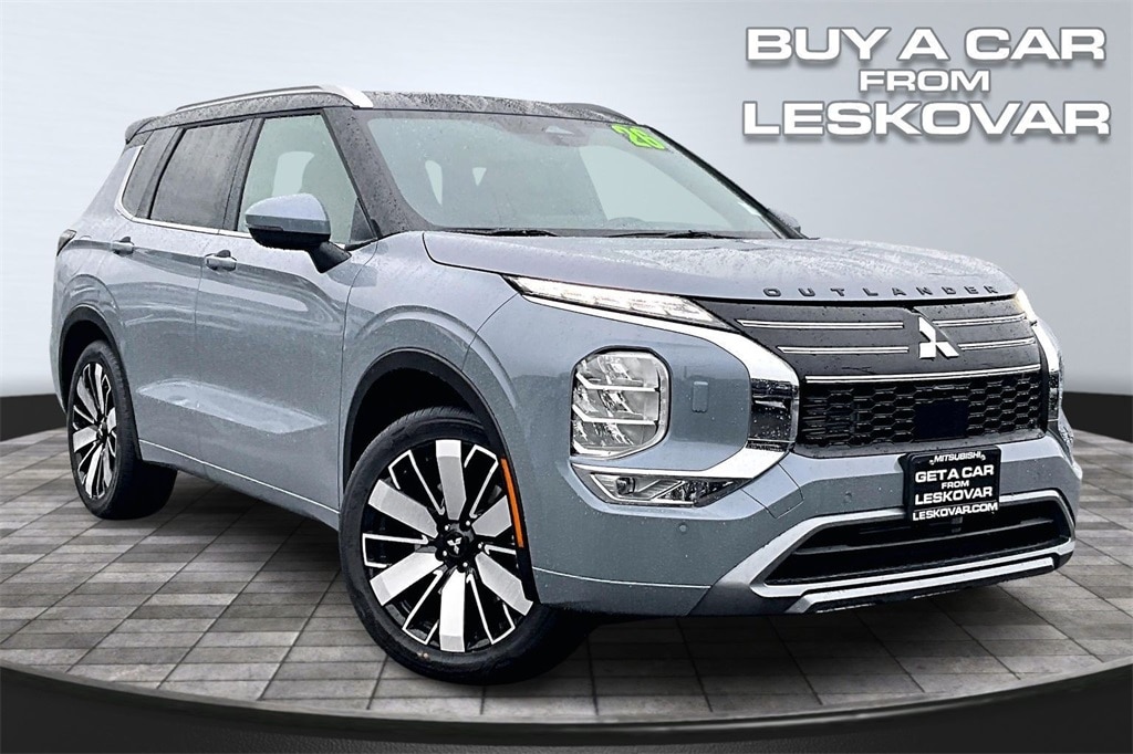 2026 Mitsubishi Outlander SEL's photo