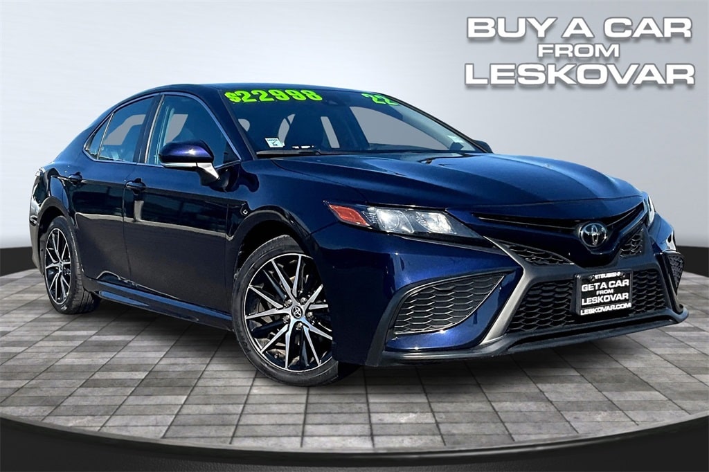 Used 2022 Toyota Camry SE Sedan