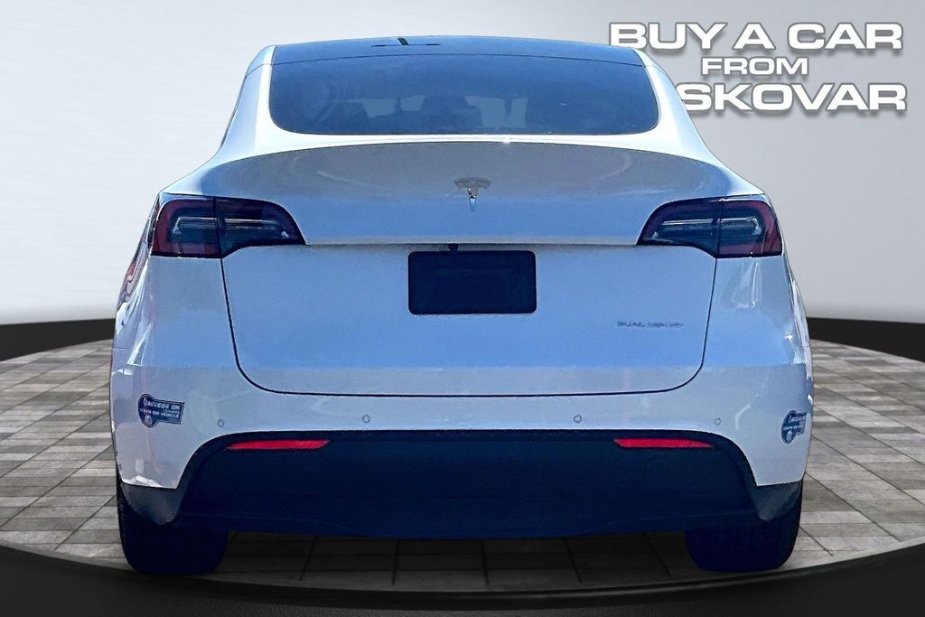 Used 2021 Tesla Model Y Long Range with VIN 5YJYGDEE8MF096123 for sale in Kennewick, WA