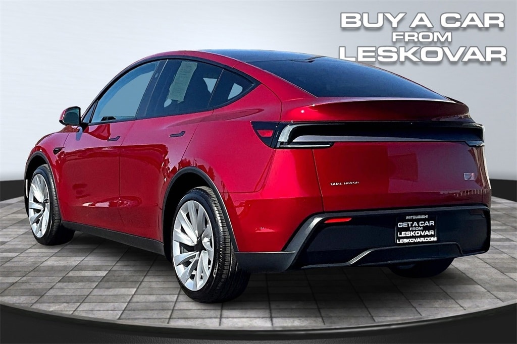 Used 2026 Tesla New Model Y Long Range with VIN 7SAYGDEE9TF328536 for sale in Kennewick, WA