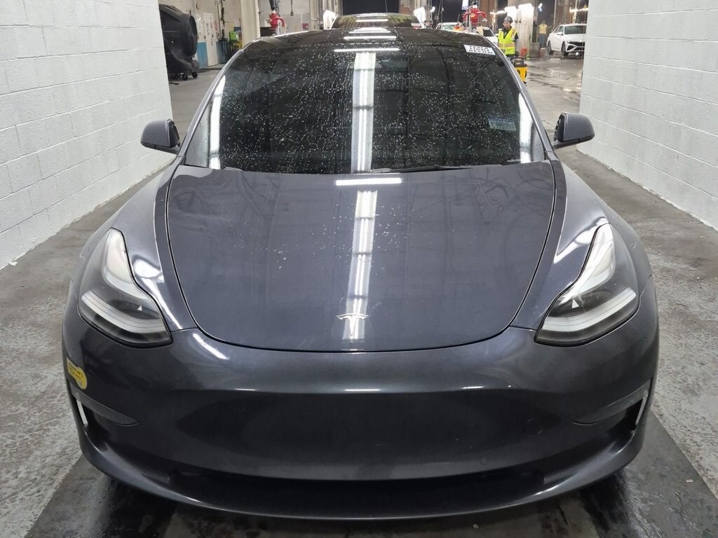 2022 Tesla Model 3 Long Range photo 2