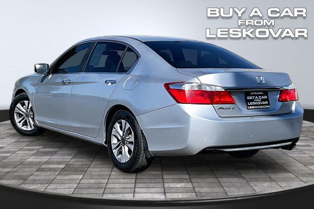 Used 2015 Honda Accord LX with VIN 1HGCR2F33FA037077 for sale in Kennewick, WA
