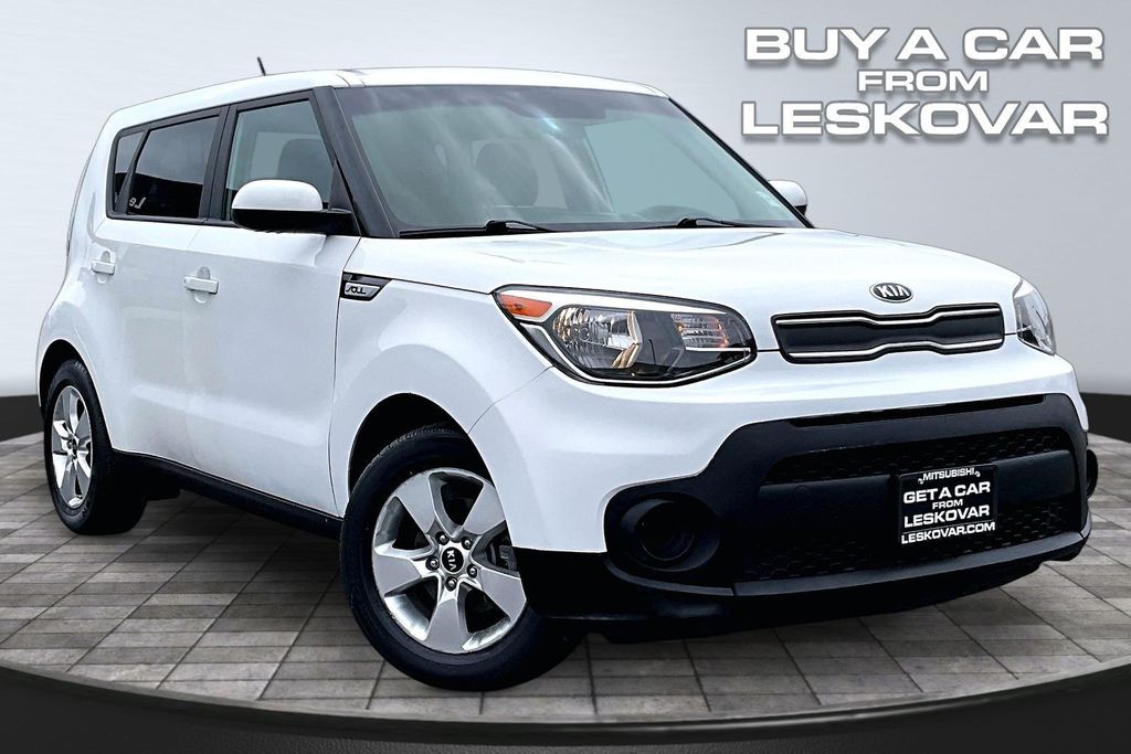 2017 Kia Soul 1.6L Base 6 M/T's photo
