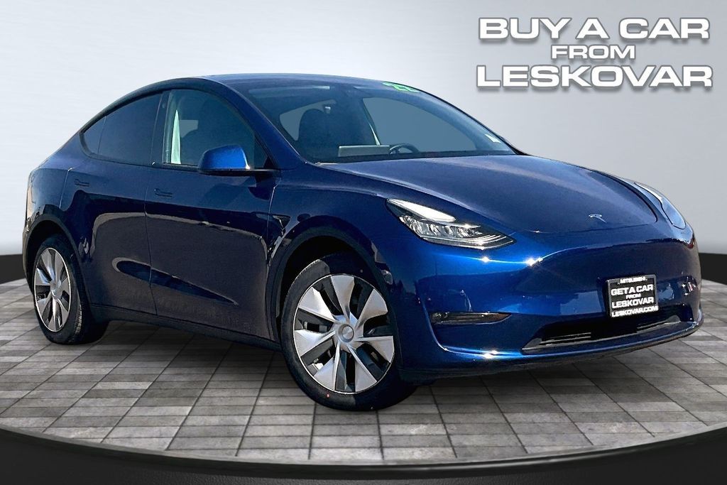 2022 Tesla Model Y Long Range Dual Motor All-Wheel Drive's photo