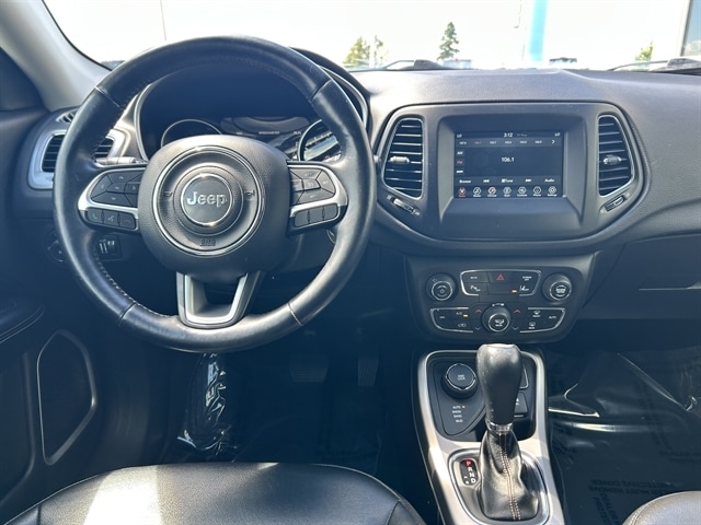 Used 2018 Jeep Compass Latitude with VIN 3C4NJDBBXJT336235 for sale in Lancaster, WI
