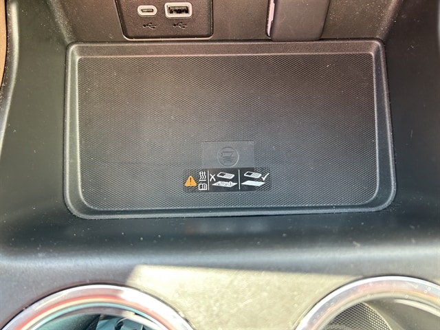 2024 Chevrolet Suburban High Country - Photo 37