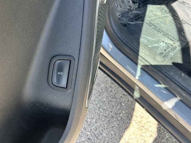 2025 GMC Acadia Elevation - Photo 22
