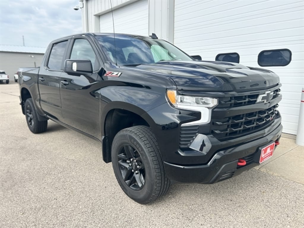 Used 2024 CHEVROLET SILVERADO 1500 LT Trail Boss Pickup - Full Size