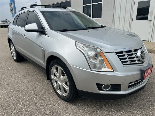 Used 2015 Cadillac SRX Premium Collection with VIN 3GYFNGE32FS556653 for sale in Lancaster, WI