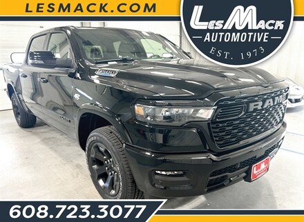 2026 Ram 1500 BIG HORN CREW CAB 4X4 5'7 BOX Pickup