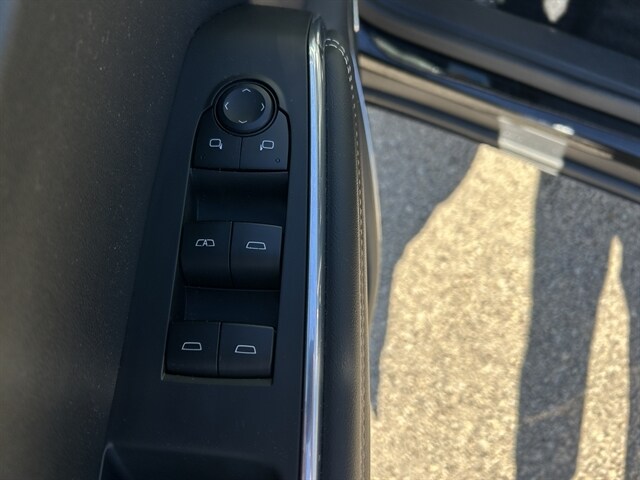 2025 GMC Acadia Elevation - Photo 23