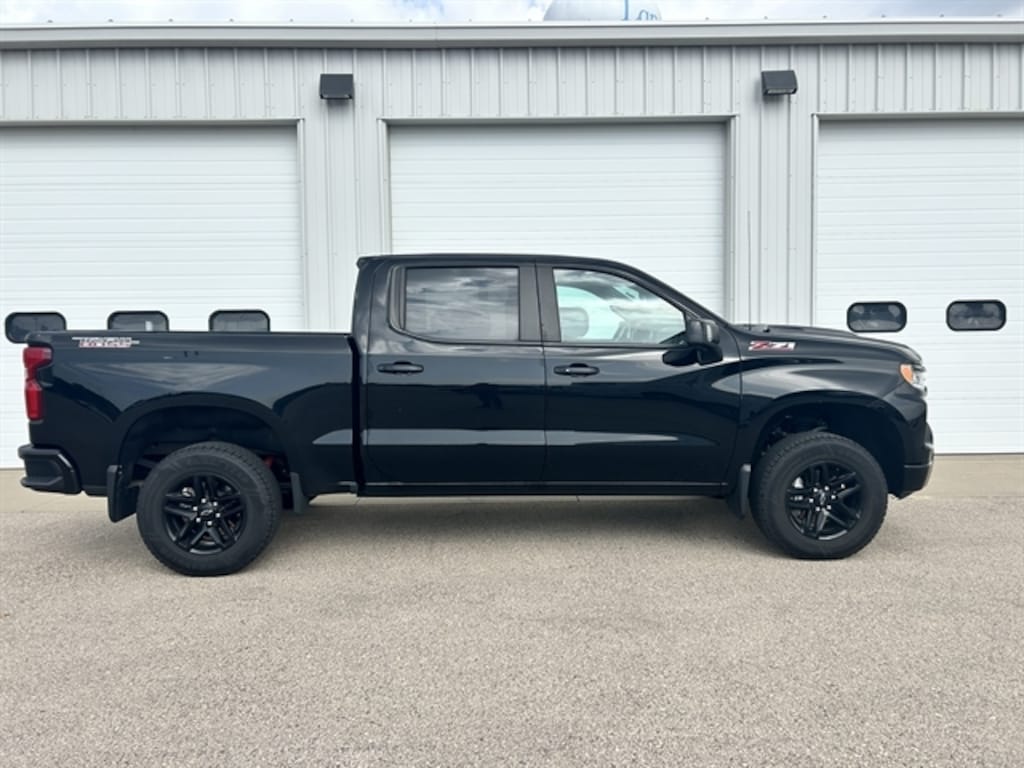 Used 2024 CHEVROLET SILVERADO 1500 LT Trail Boss Pickup - Full Size