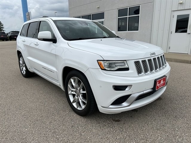 Used 2016 Jeep Grand Cherokee Summit with VIN 1C4RJFJG8GC427163 for sale in Lancaster, WI