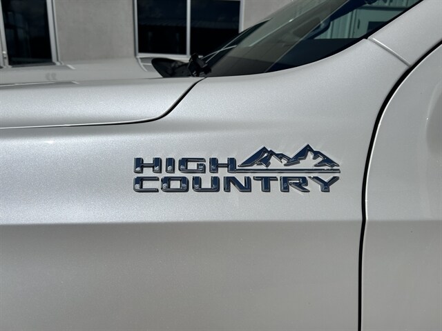 2024 Chevrolet Suburban High Country - Photo 14