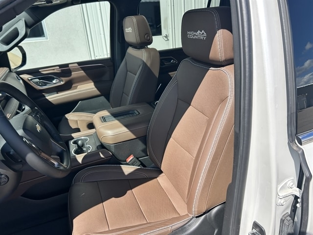 2024 Chevrolet Suburban High Country - Photo 16