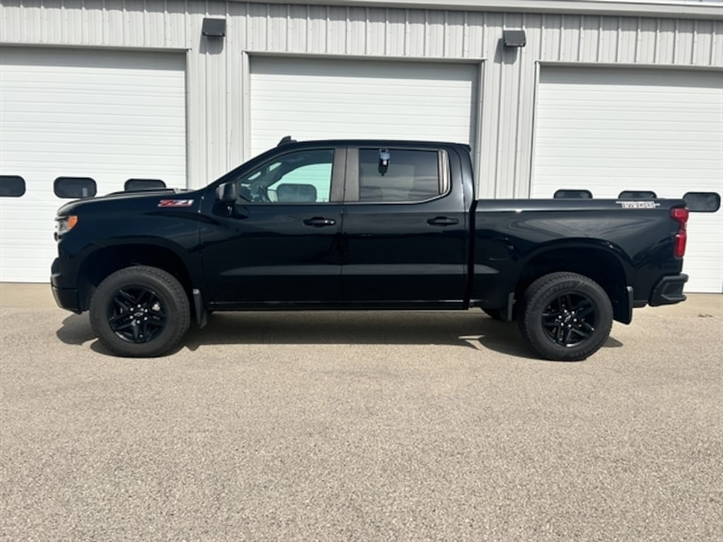 Used 2024 CHEVROLET SILVERADO 1500 LT Trail Boss Pickup - Full Size