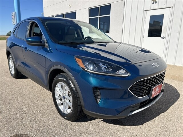 Used 2020 Ford Escape SE with VIN 1FMCU9G69LUA26637 for sale in Lancaster, WI