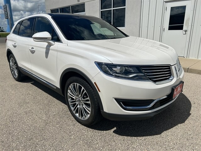 Used 2016 Lincoln MKX Reserve with VIN 2LMTJ8LR8GBL68227 for sale in Lancaster, WI