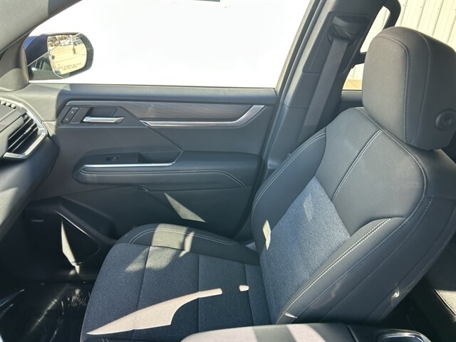 2025 GMC Acadia Elevation - Photo 17