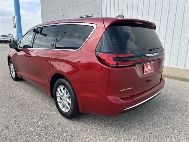 2025 Chrysler Pacifica Select - Photo 7