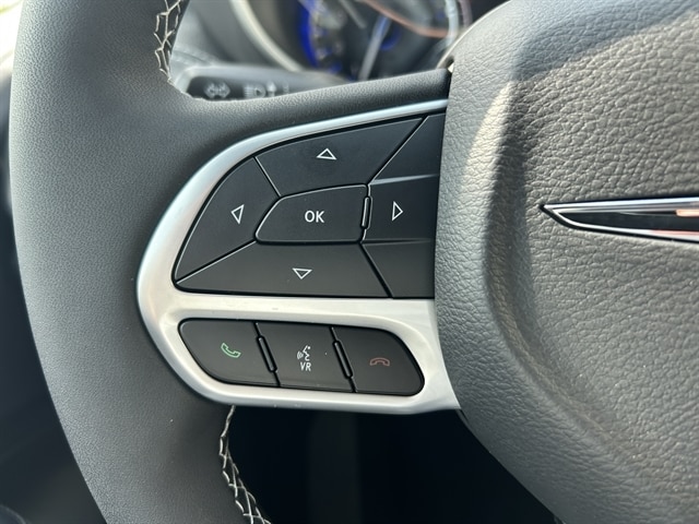 2025 Chrysler Pacifica Select - Photo 22